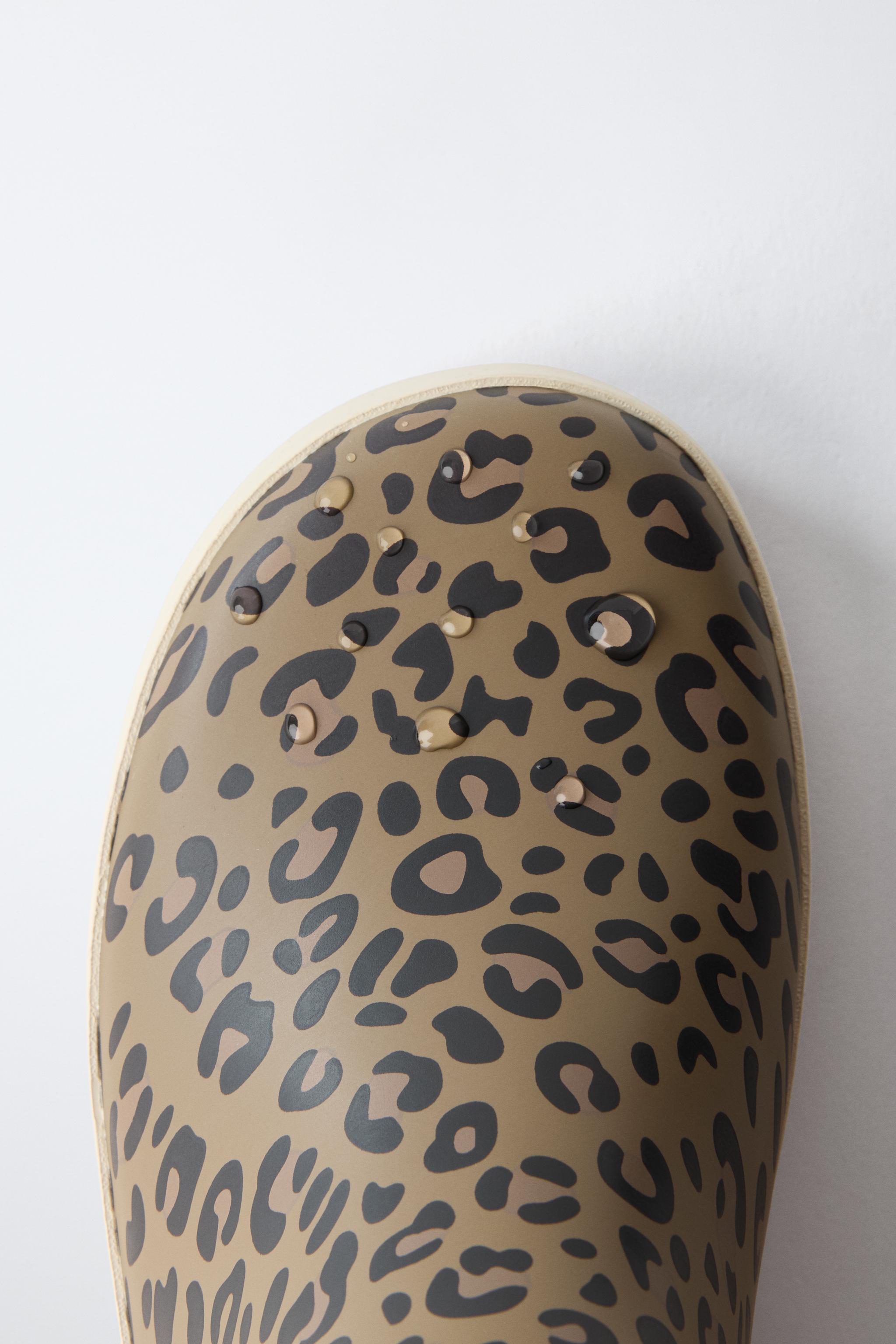 ANIMAL PRINT RAIN BOOTS